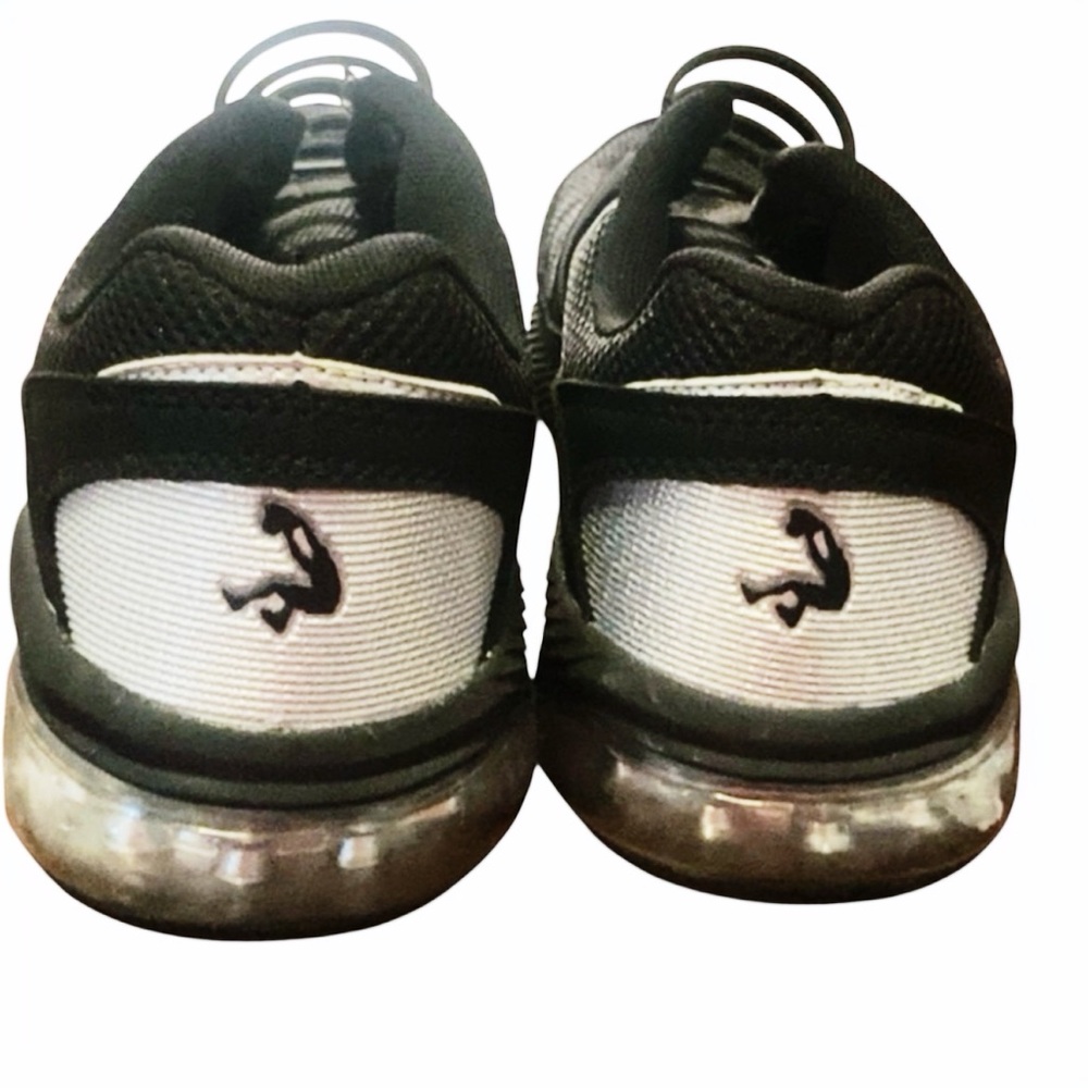 Shaq Black and Gray Men's Sneakers mesh athletic slip on sneakers. Worn 1X. - Picture 3 of 6